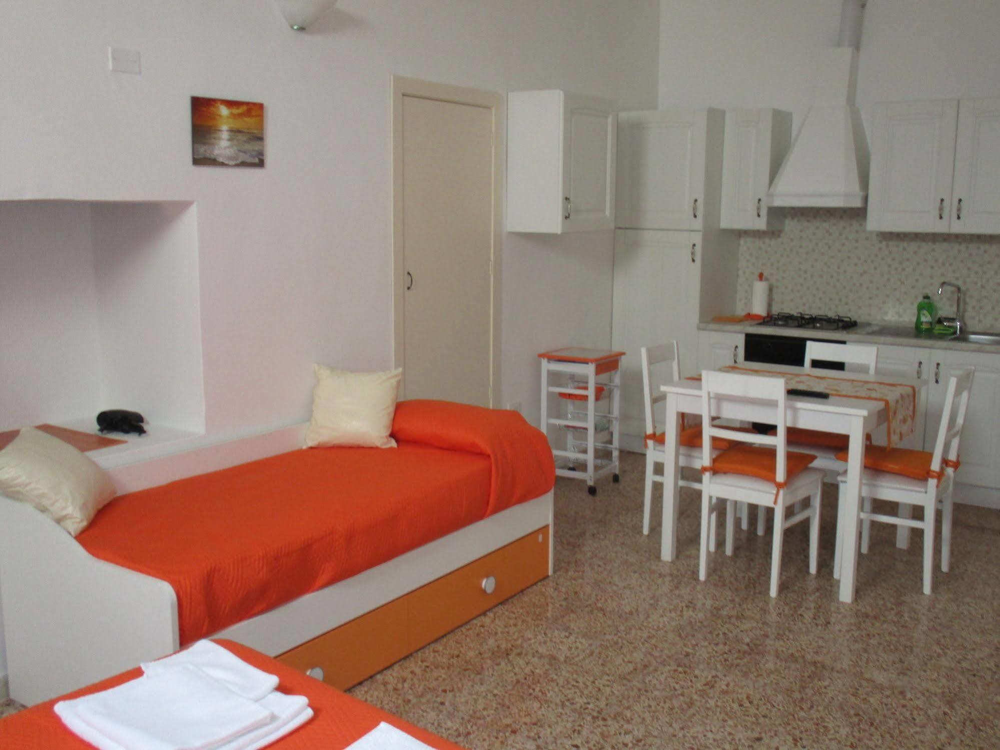 B&B Il Ventaglio ปาราบิตา ภายนอก รูปภาพ